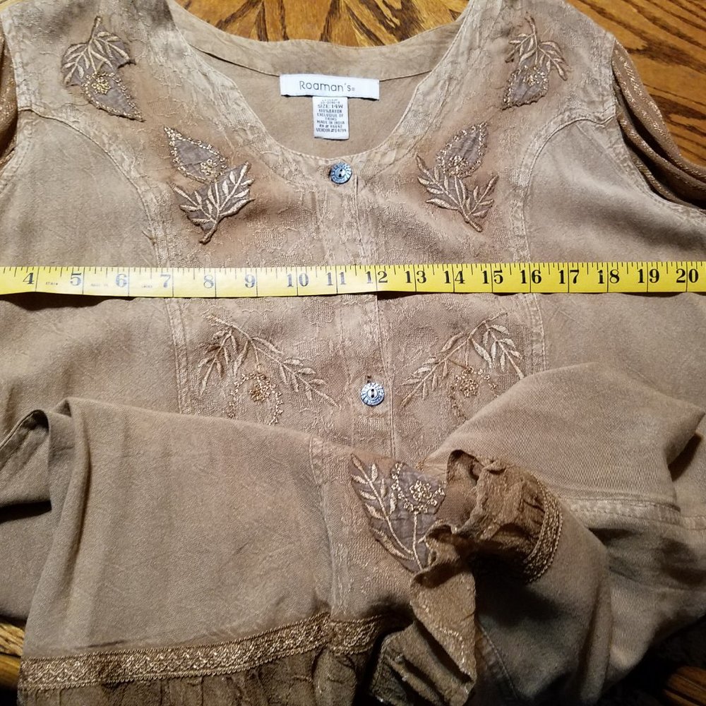 Roaman's Gold Embroidery button blouse.  Size 14 Womens - Picture 9 of 10
